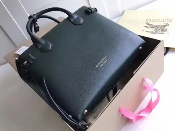 Official First Bag Ru in Check Medium Banner The Burberry and House Leather 0509